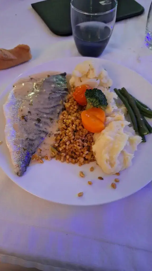 Isabelle Debarnot_Chez fanny_Fontaines-Saint-Martin_review