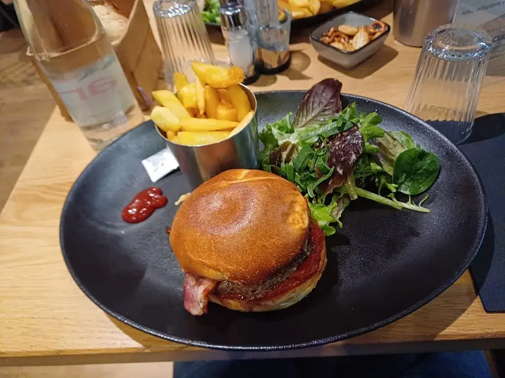 Louay SA_lacuizine_Villemandeur_review