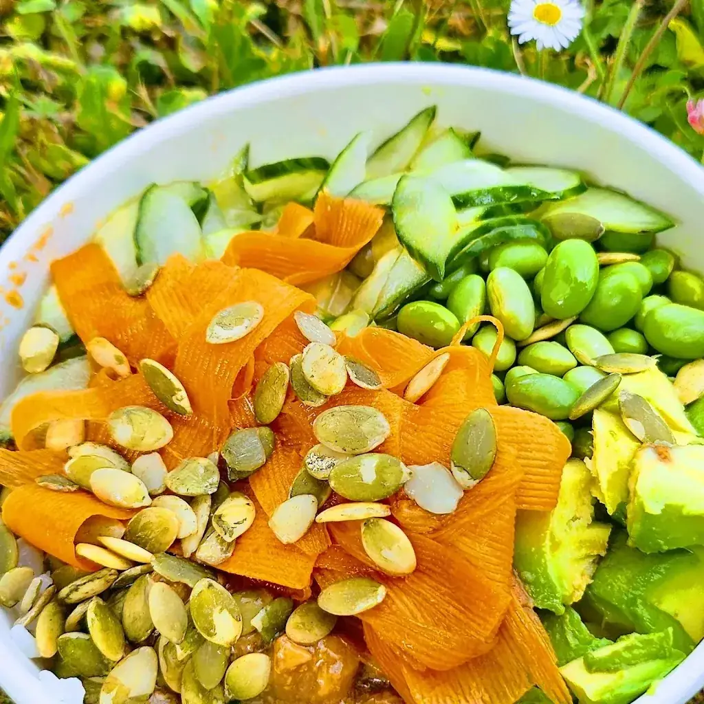 Pauline Gervais-Moreels_DEPARTEMENTAL Amilly - POKAORA & GOLDEN BUN - Food court à emporter_Amilly_review