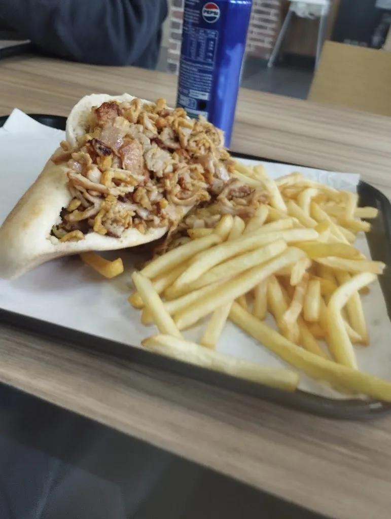 Corentin Maignant_Le munchie’s_Château-Renault_recensione