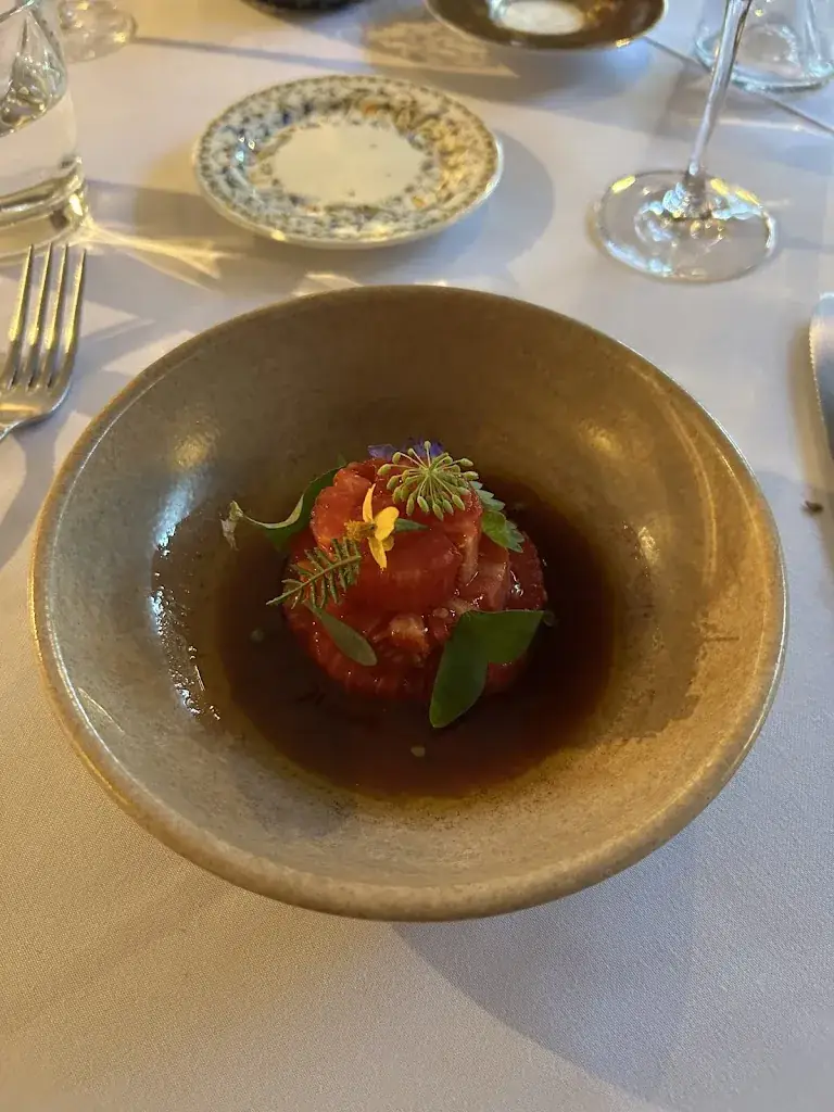 Emma Maskell_Liberté_Neuillé-le-Lierre_review