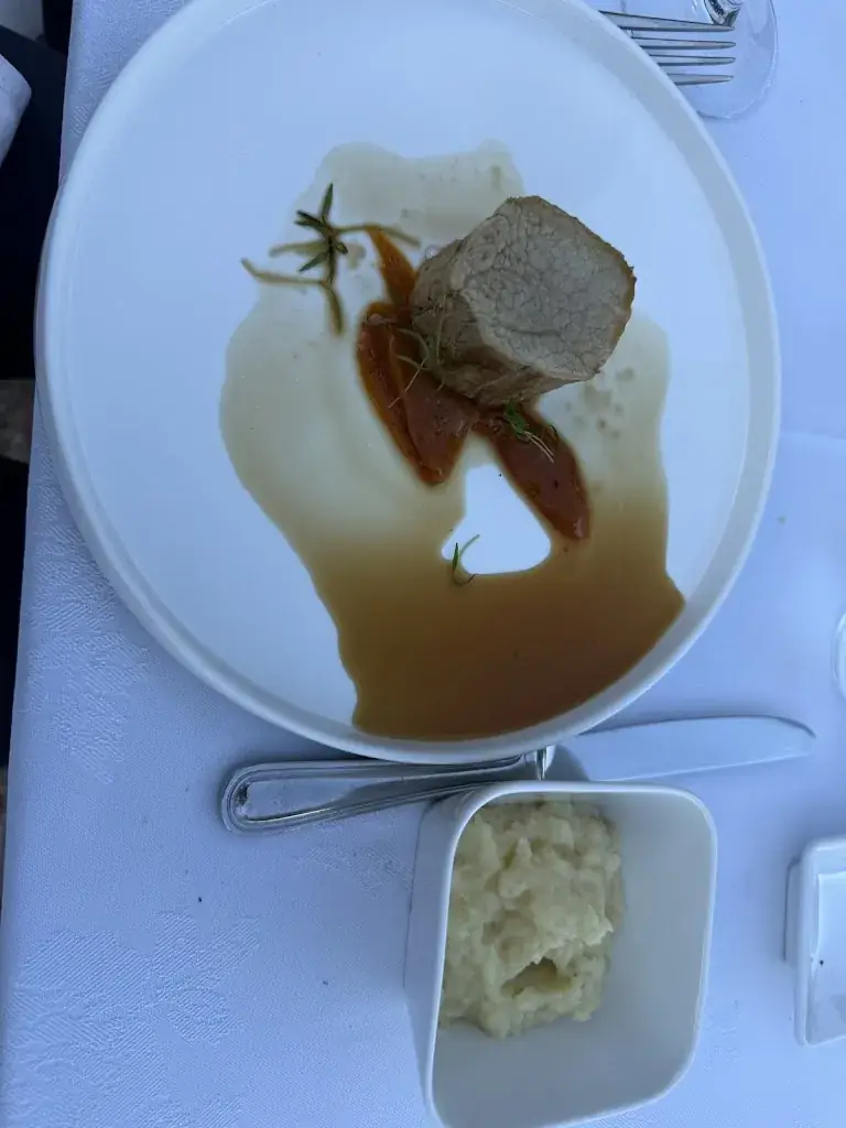 Restaurant L'Instinct de Quentin Touzalin_Cangey_slider_image_2