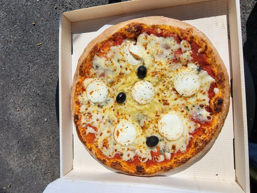 Gang Of Pizza_Autrèche_slider_image_3