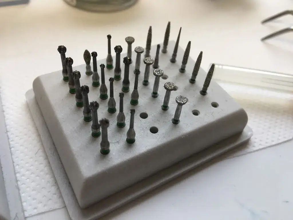 Dr El Amouri - Dentiste_Bazoches-les-Gallerandes_slider_image_3