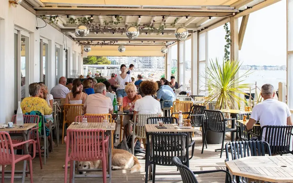 Barbarossa-Restaurant de plage La BAULE restaurant in Baule-Escoublac