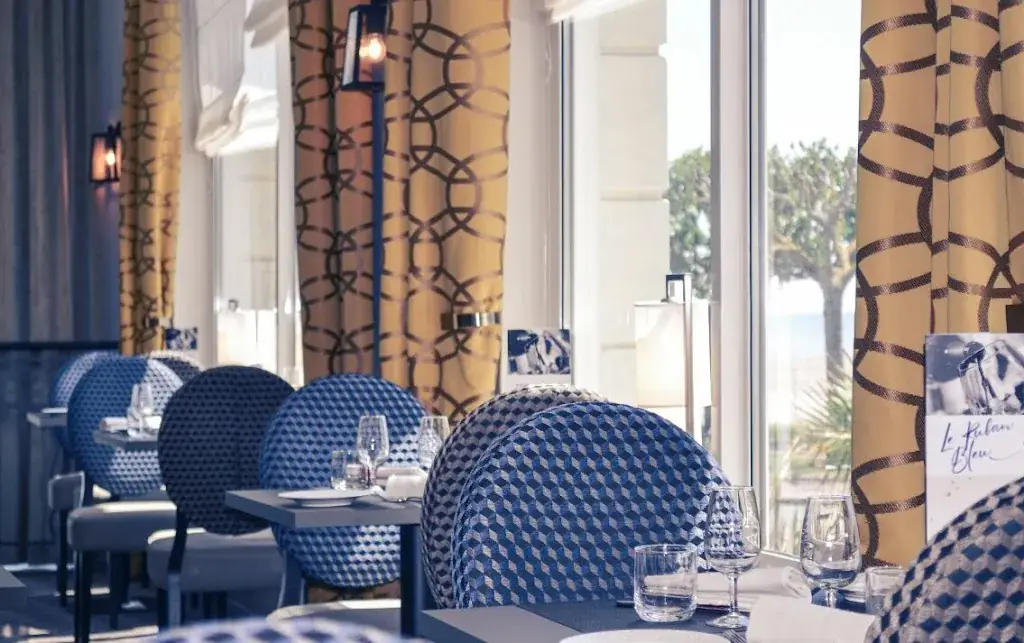 Le Ruban Bleu Restaurant in Baule-Escoublac