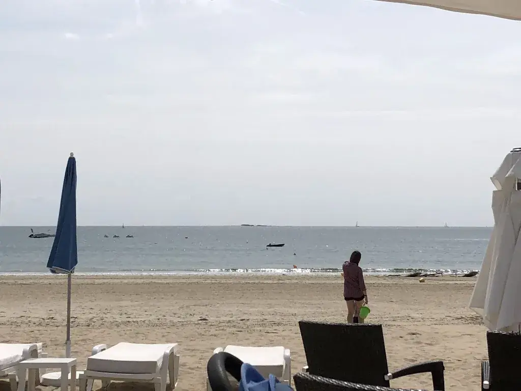 J A_Le Ponton_Baule-Escoublac_review