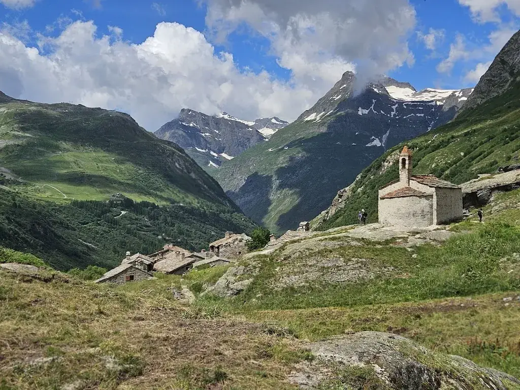 La pierre à cupules_Bonneval-sur-Arc_slider_image_1