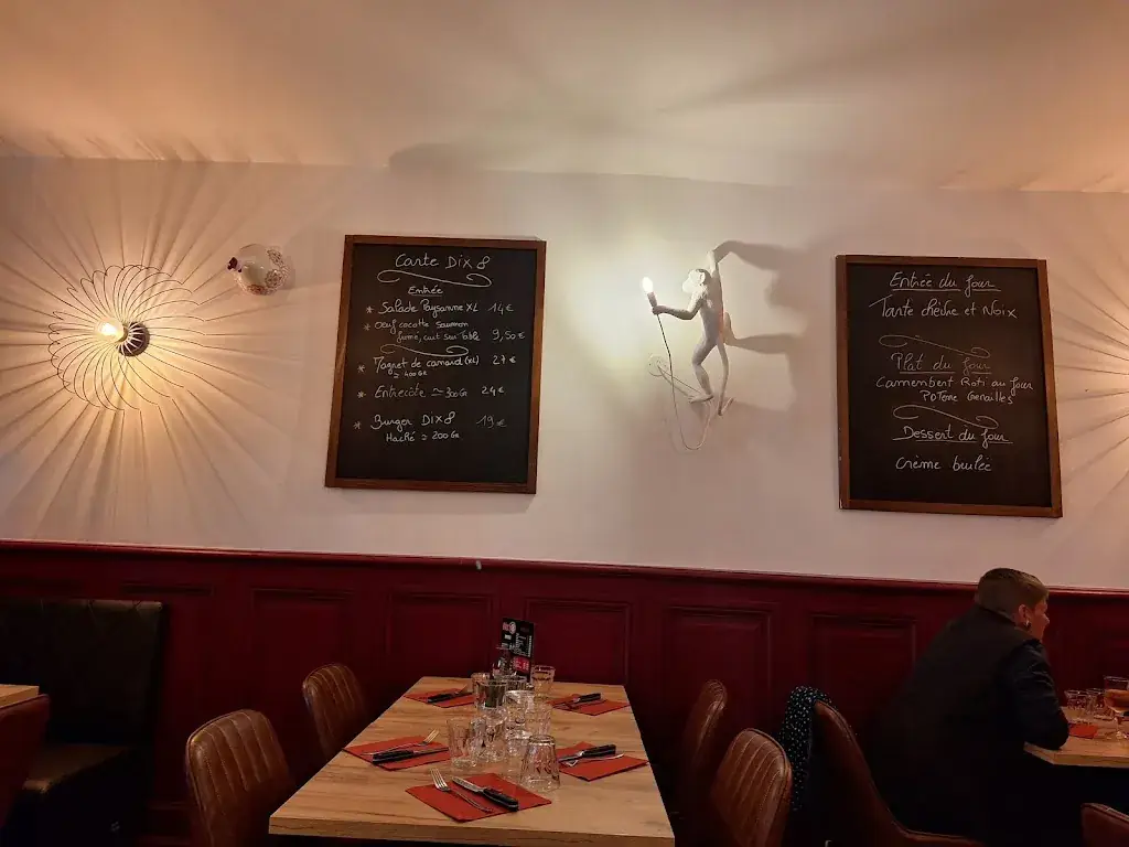 Carl Delcourt_DIX 8_Bonneval_review