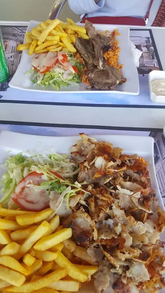 Chez Umit Beaune la rolande_Beaune-la-Rolande_slider_image_2