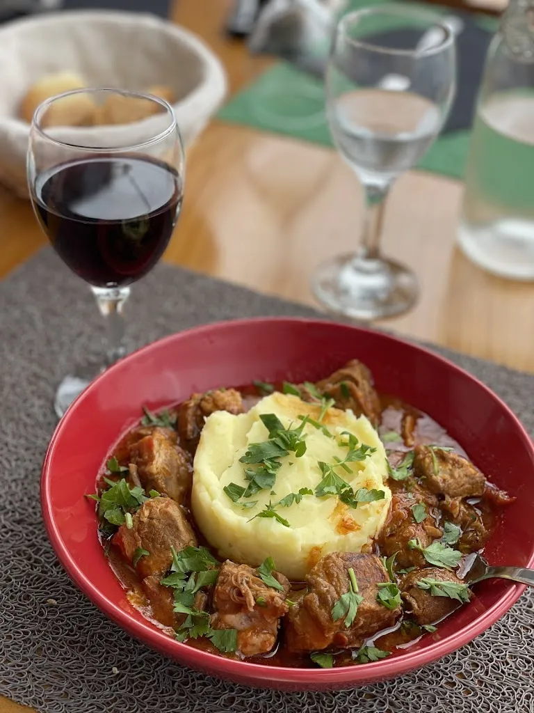 Thomas Marminc_Chez Robert et Nina_Beaune-la-Rolande_review