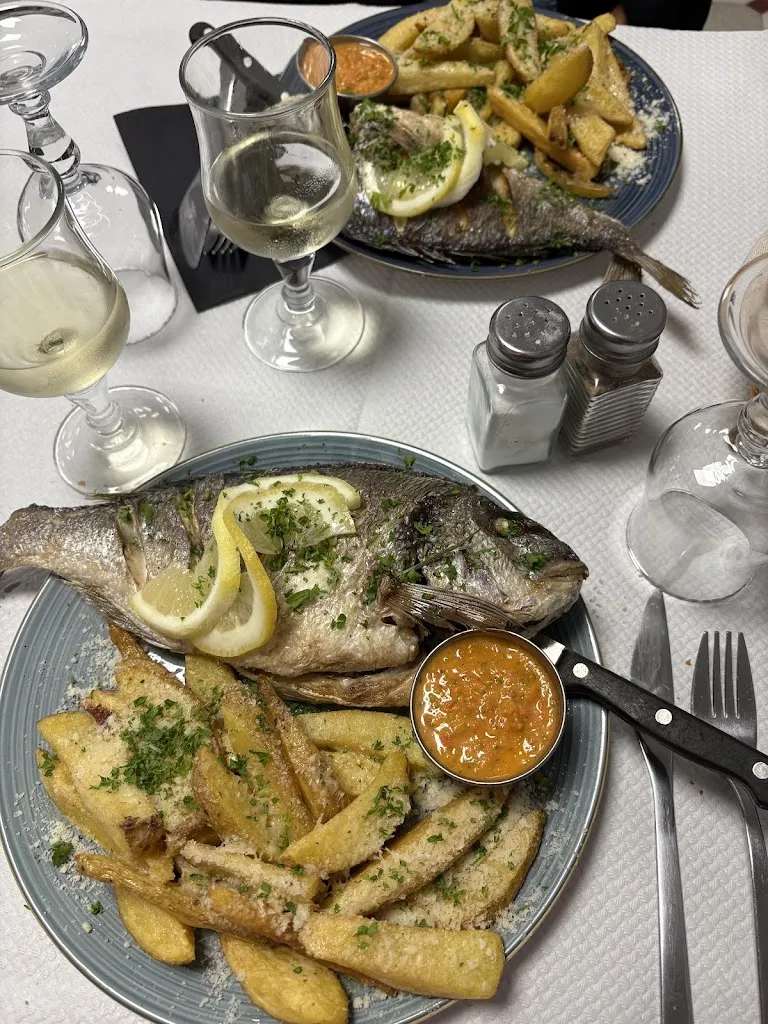 Patricia CHERVIN_Chez Robert et Nina_Beaune-la-Rolande_review