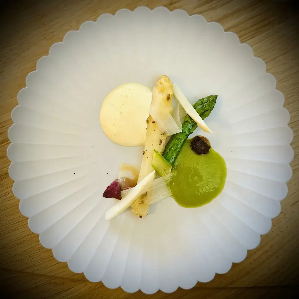 Celine Valligny_Maison Medard_Boulleret_review