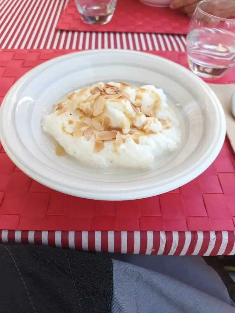 Alix_lfr_La p’tite Guinguette_Sury-près-Léré_review