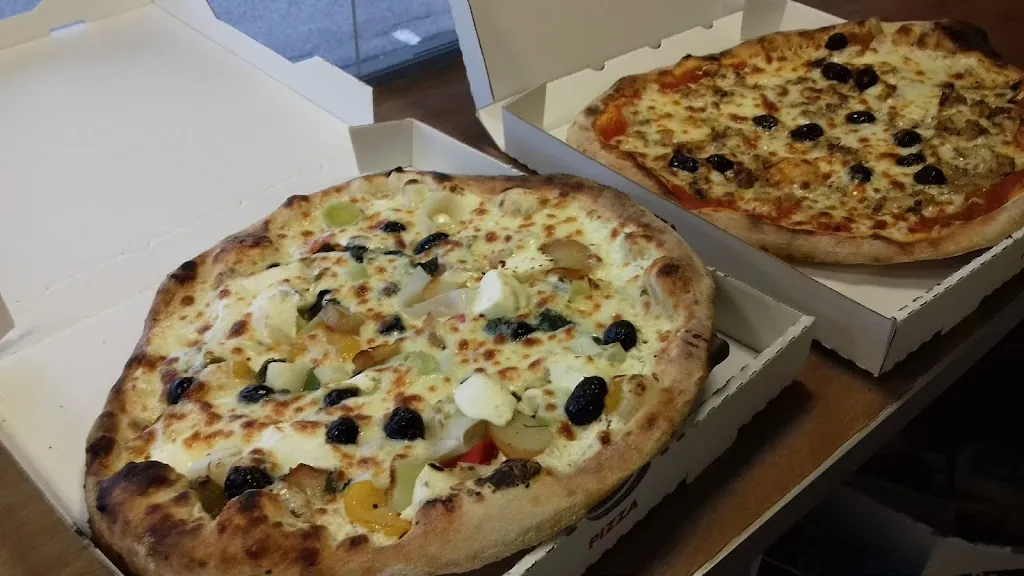 Menu_Camion _ PIZZA PLAZA_Belleville-sur-Loire_image_5