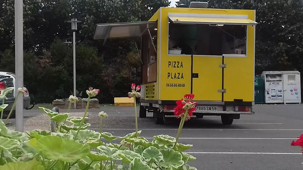 Camion _ PIZZA PLAZA_Belleville-sur-Loire_slider_image_2