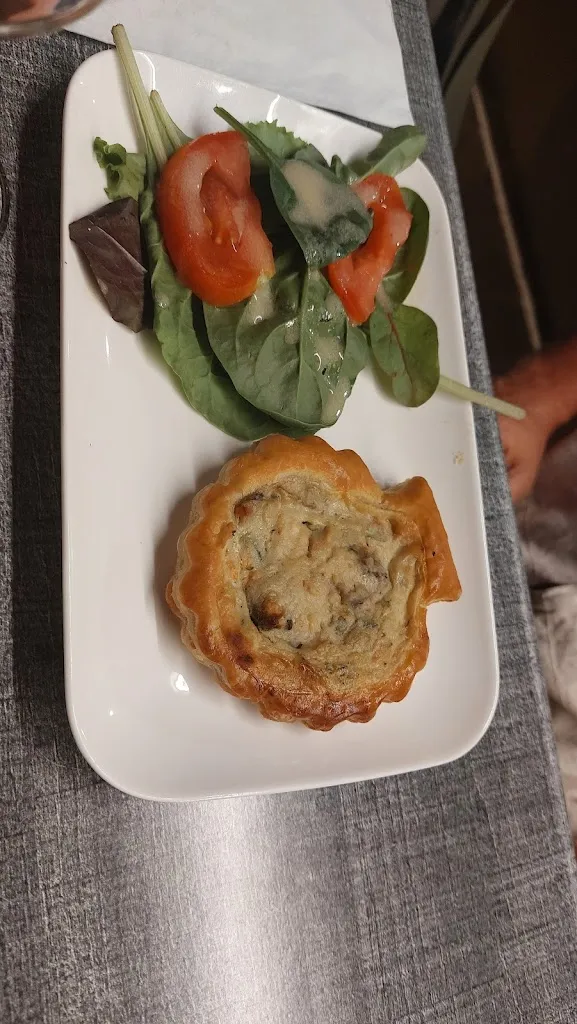 agnes lepetit_Café de la Mairie_Bouzy-la-Forêt_review