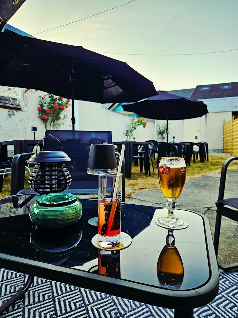 Café de la Mairie_Bouzy-la-Forêt_slider_image_2