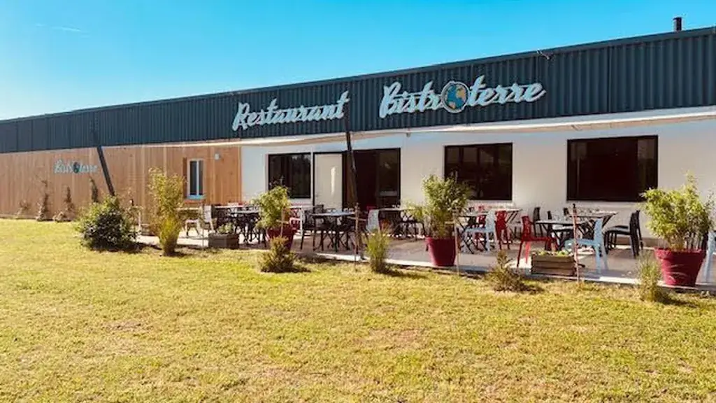 BistrOterre restaurant in Bléré