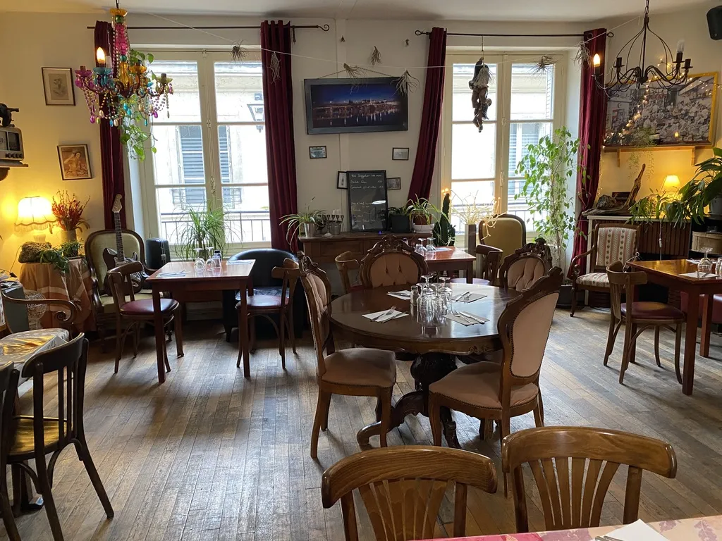 Au Coin D'Table restaurant in Blois