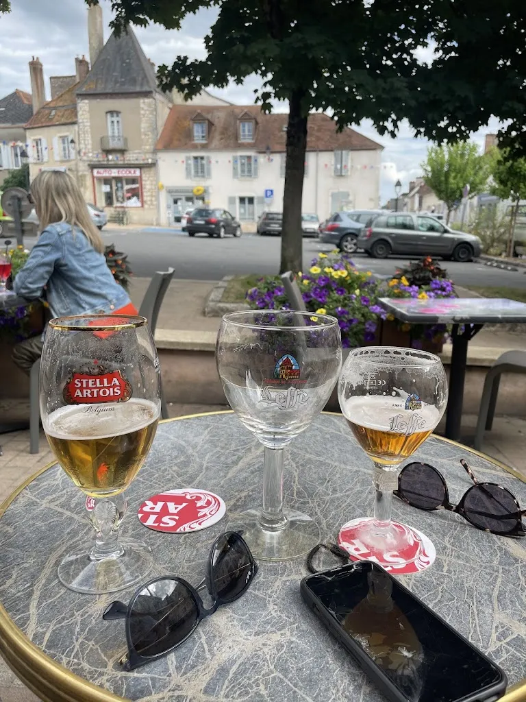 Steven Piet_BAR DU LOIRET_Bonny-sur-Loire_review