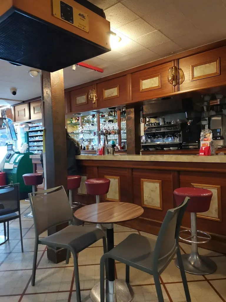 Didier Violain_BAR DU LOIRET_Bonny-sur-Loire_review