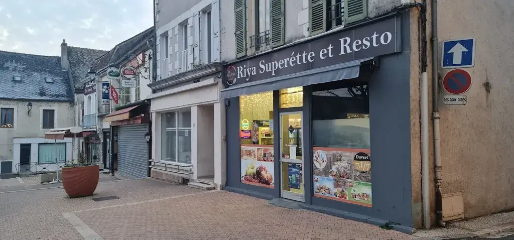 Riya Supérette et Resto_Bonny-sur-Loire_slider_image_1