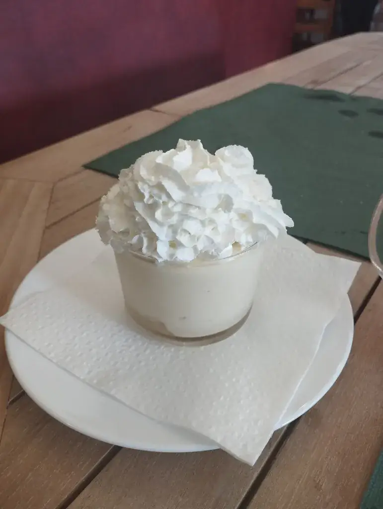 celine mallet_Le Bord d'Eau_Briare_review