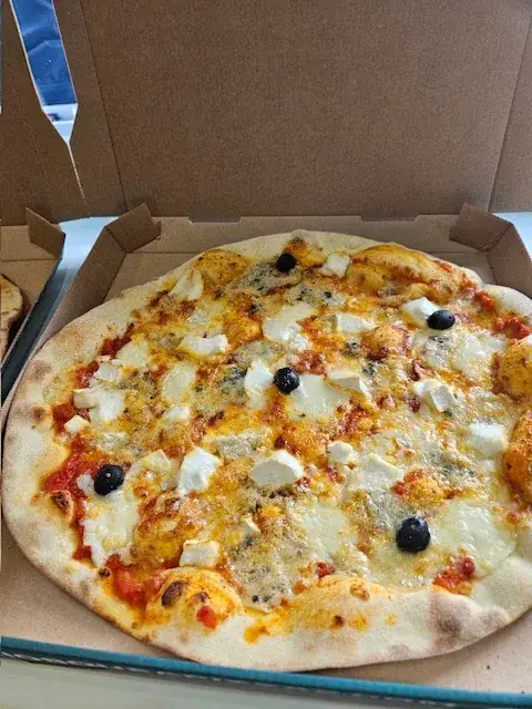 LE KIOSQUE A PIZZAS_Bonny-sur-Loire_slider_image_3