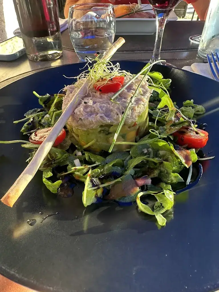 Sarah Hill_Le Petit Saint Trop_Briare_review