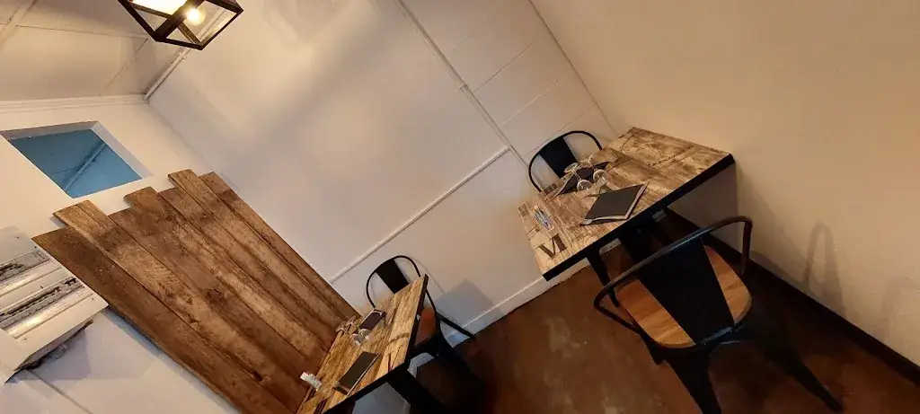 Chez Arthur restaurant in Bonny-sur-Loire