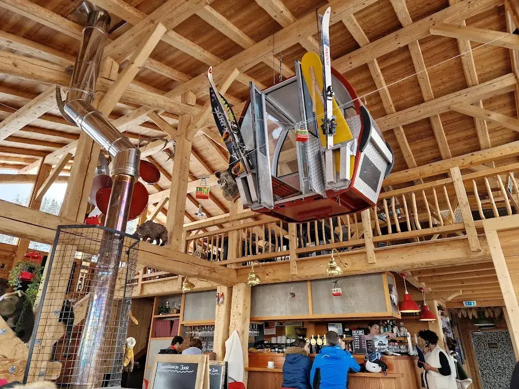 Ursula Kilkelly_Le Sanglier qui fume_Bourg-Saint-Maurice_review