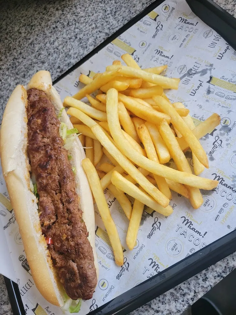 Menu_AZRA Restaurant-Snack halal_Valserhône_image_7