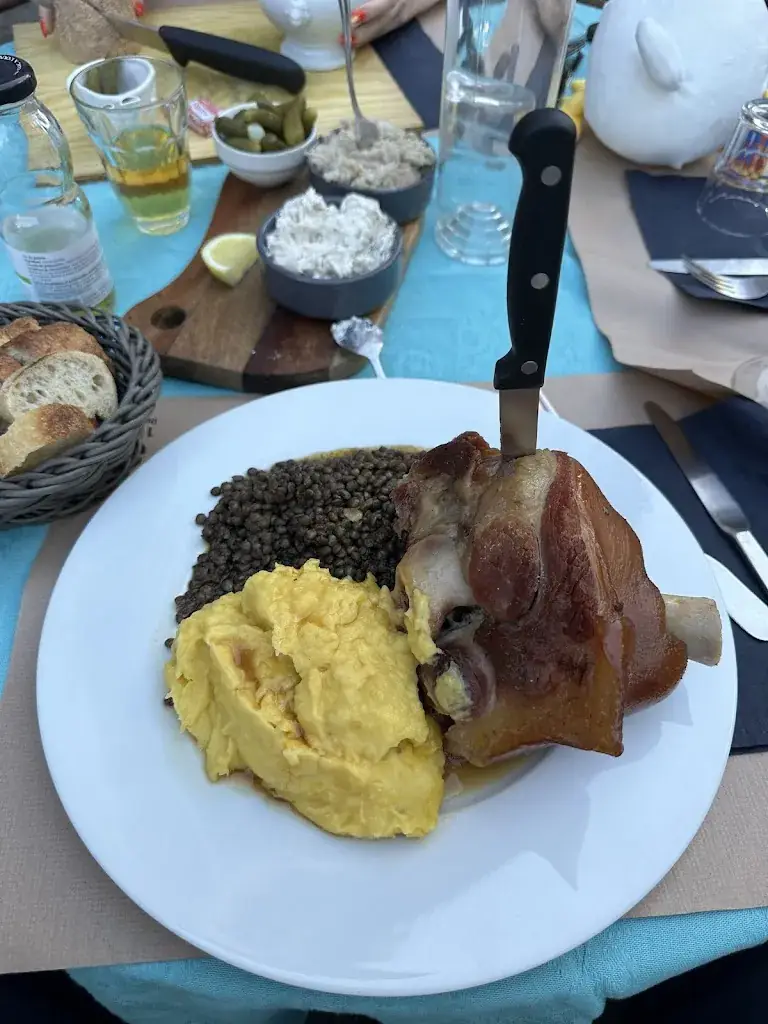 Dim Entelis_La Pleine Lune_Bourges_review