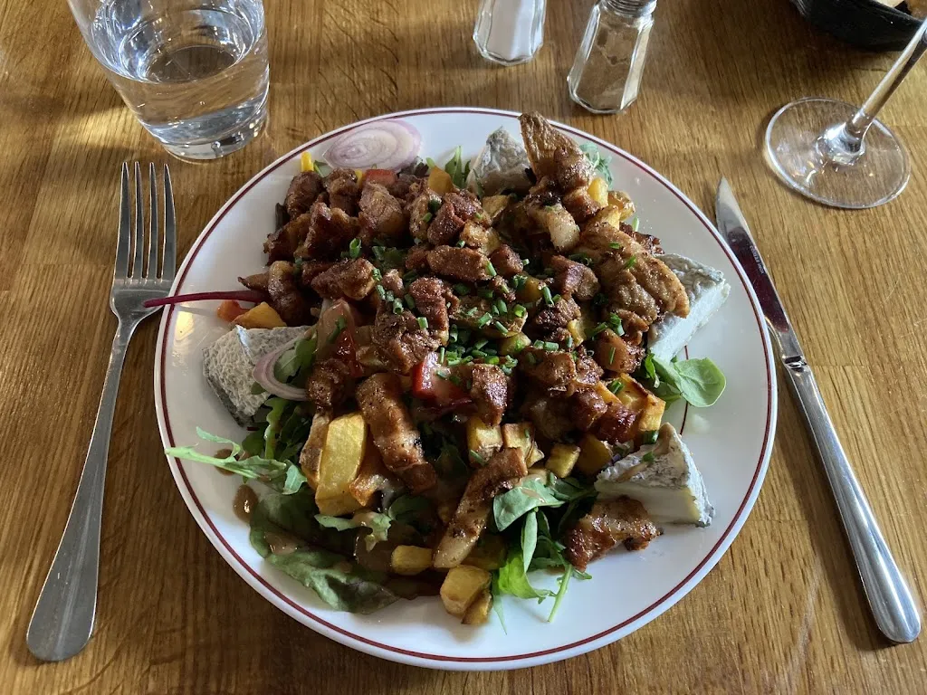 Joan Skelton Smith_La Cave des Rois_Chambord_review