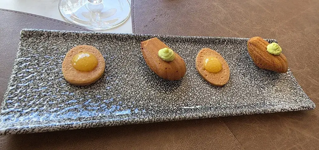 Domus Restaurant_Mont-près-Chambord_slider_image_3