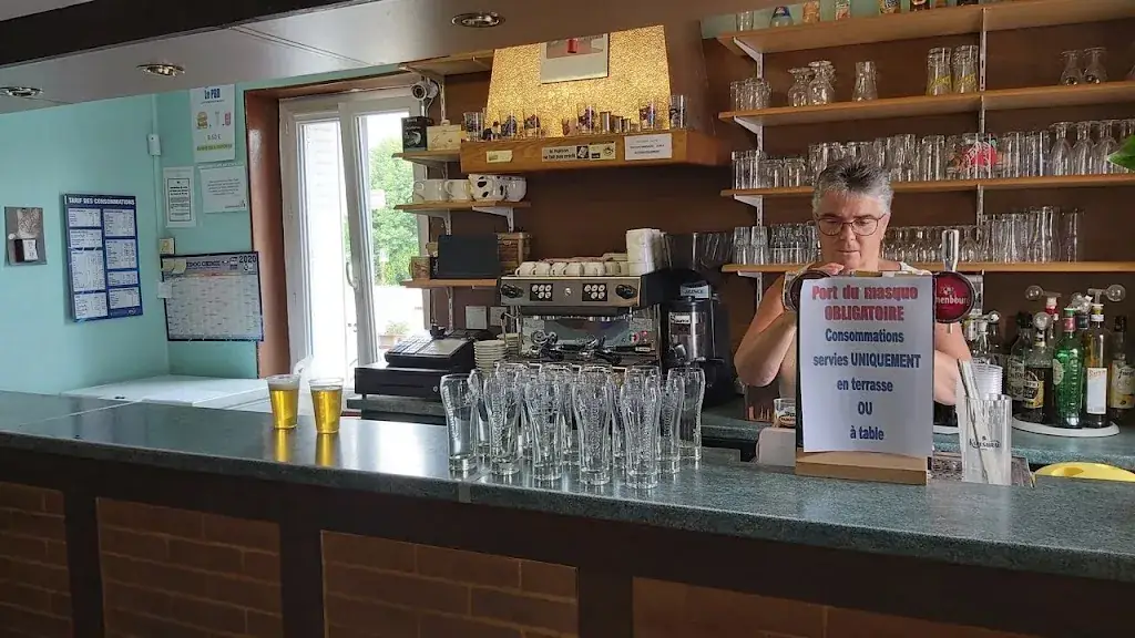 Restaurant _ Au P'tit Bonheur restaurant in Clémont