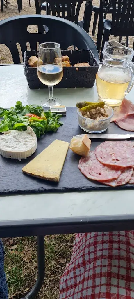 La cabane de Loire_Beaugency_slider_image_3