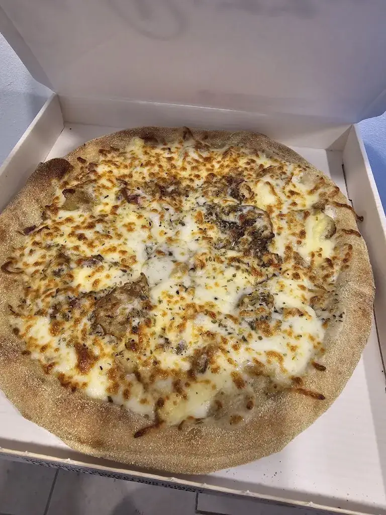 Dafne Arias_Tradi Pizz_Beaugency_review