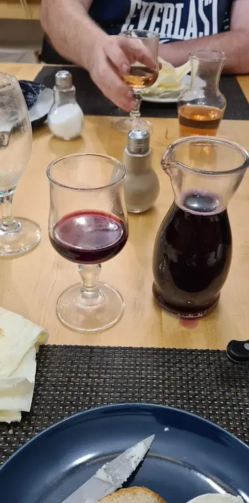 Chris Clark_Between Earth and sea_Tavers_review