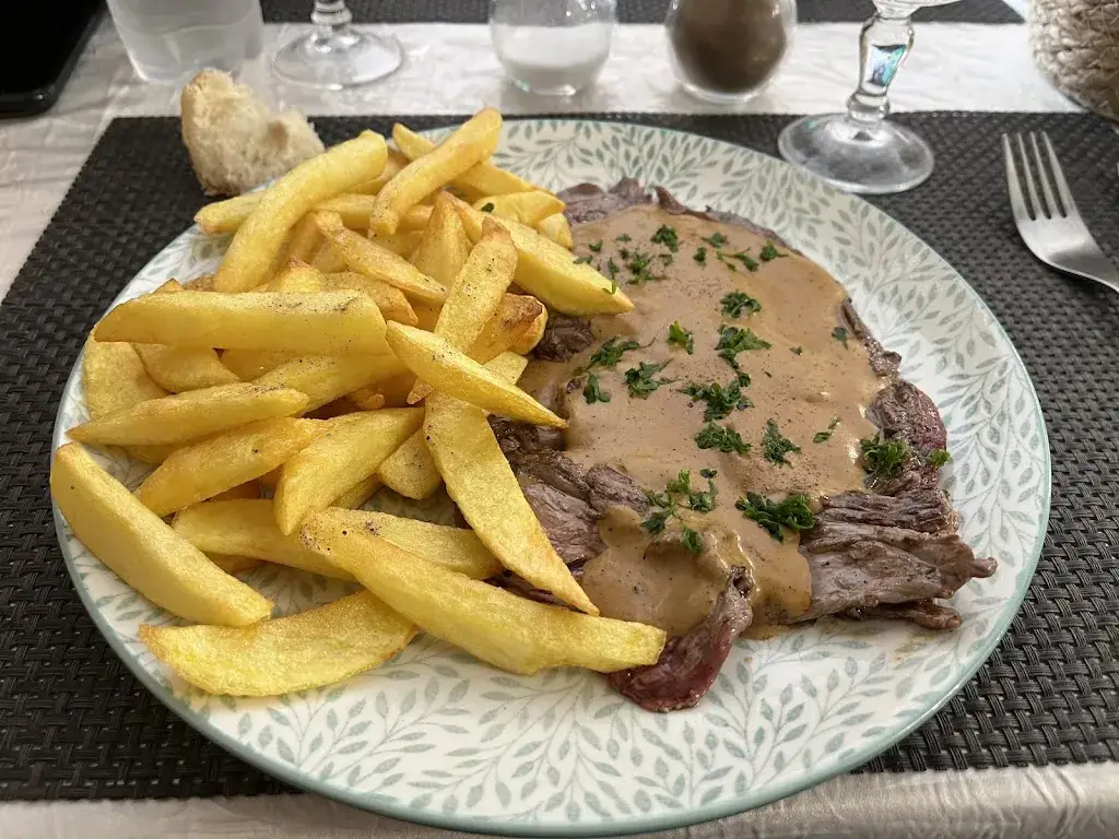 Between Earth and sea_Tavers_slider_image_3