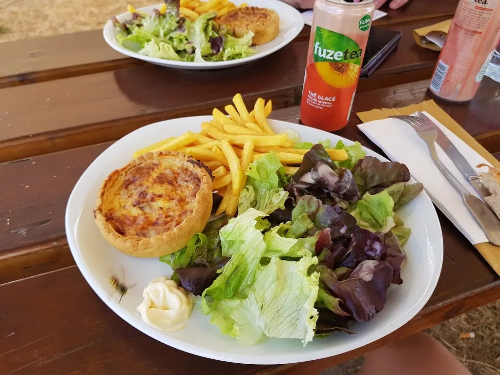 Coin Picnic Bord De Loire_Beaugency_slider_image_2