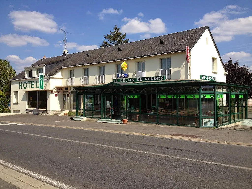 LE RELAIS DU VELORS_Beaumont-en-Véron_slider_image_3