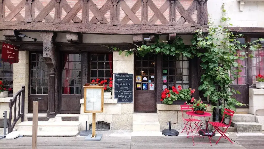 Restaurant La Maison Rouge Chinon restaurant in Chinon