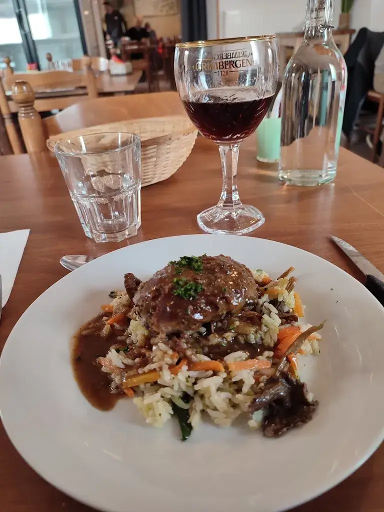 Jerome Martin_Au Fil de l'Eau - 37420 AVOINE_Avoine_review