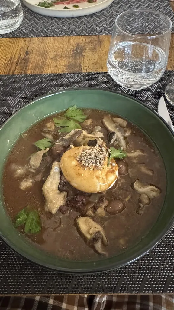 maria wong_Bistrot les tanins_Chinon_review