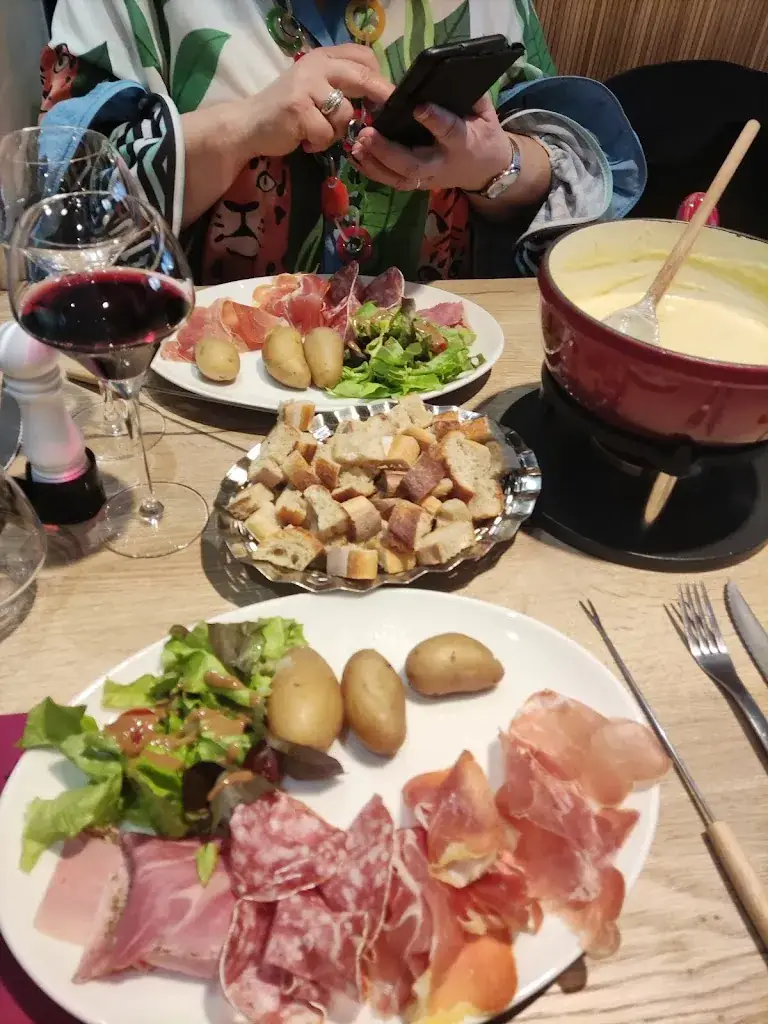 Les Pierres Rabelaisiennes_Chinon_slider_image_3