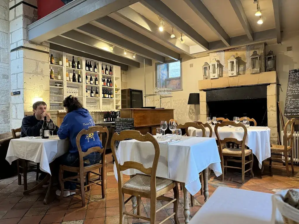 L'auberge de la route d'or restaurant in Candes-Saint-Martin