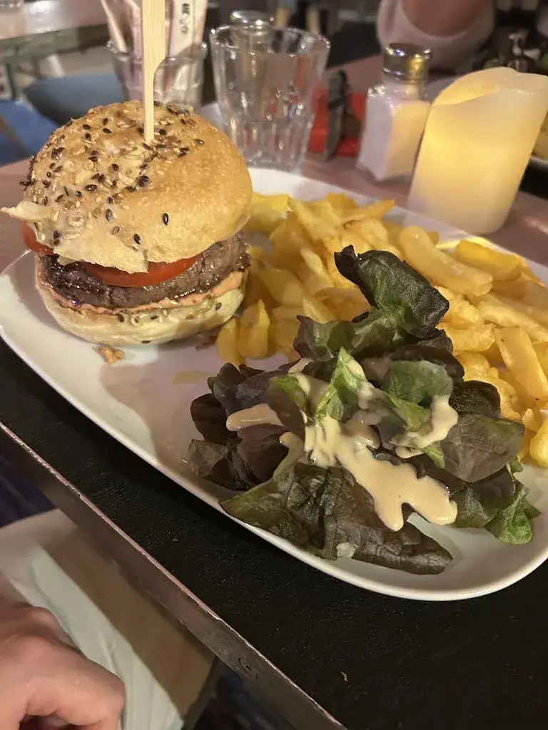 Luke Farquharson_L'iceberg_Bourg-Saint-Maurice_recensione