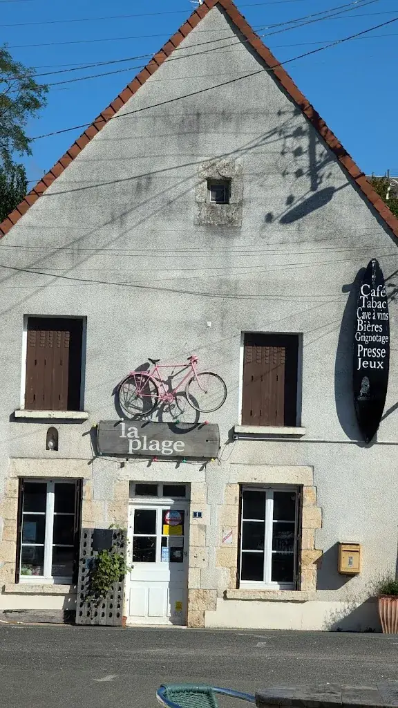 Thomas Pilgram_La Plage_Candé-sur-Beuvron_review